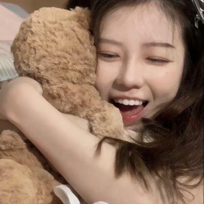 闺蜜齐穿书，带球跑后他们慌了